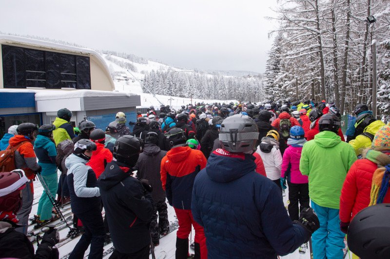 W Kotlinie Kłodzkiej najazd turystów był w połowie lutego. Później szpitale odnotowały wzrost zachorowań na COVID-19.