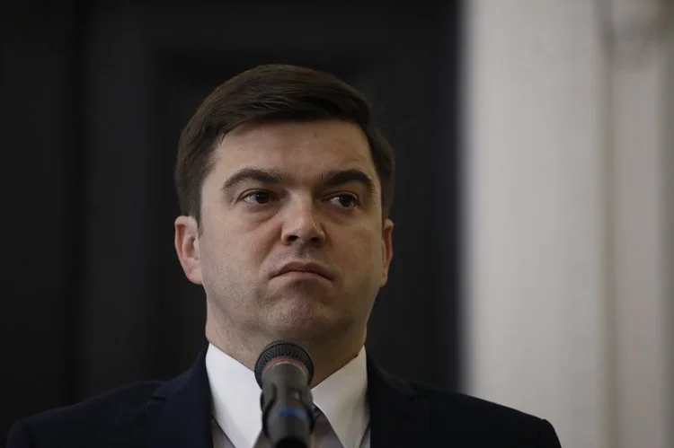 Warszawa na 99 proc. będzie w żółtej strefie - poinformował rzecznik Ministerstwa Zdrowia Wojciech Andrusiewicz.