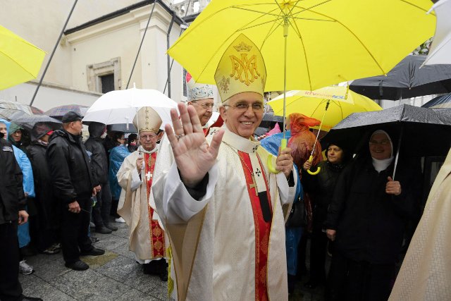 Metropolita częstochowski abp Wacław Depo rezygnuje z udziału w marszu PiS