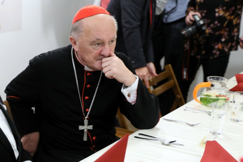 11 listopada można jeść mięso? Decyzje biskupów ws. Święta Niepodległości