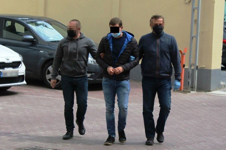 Syn warszawskiego adwokata Jacek T. znów podpalił dwa auta.