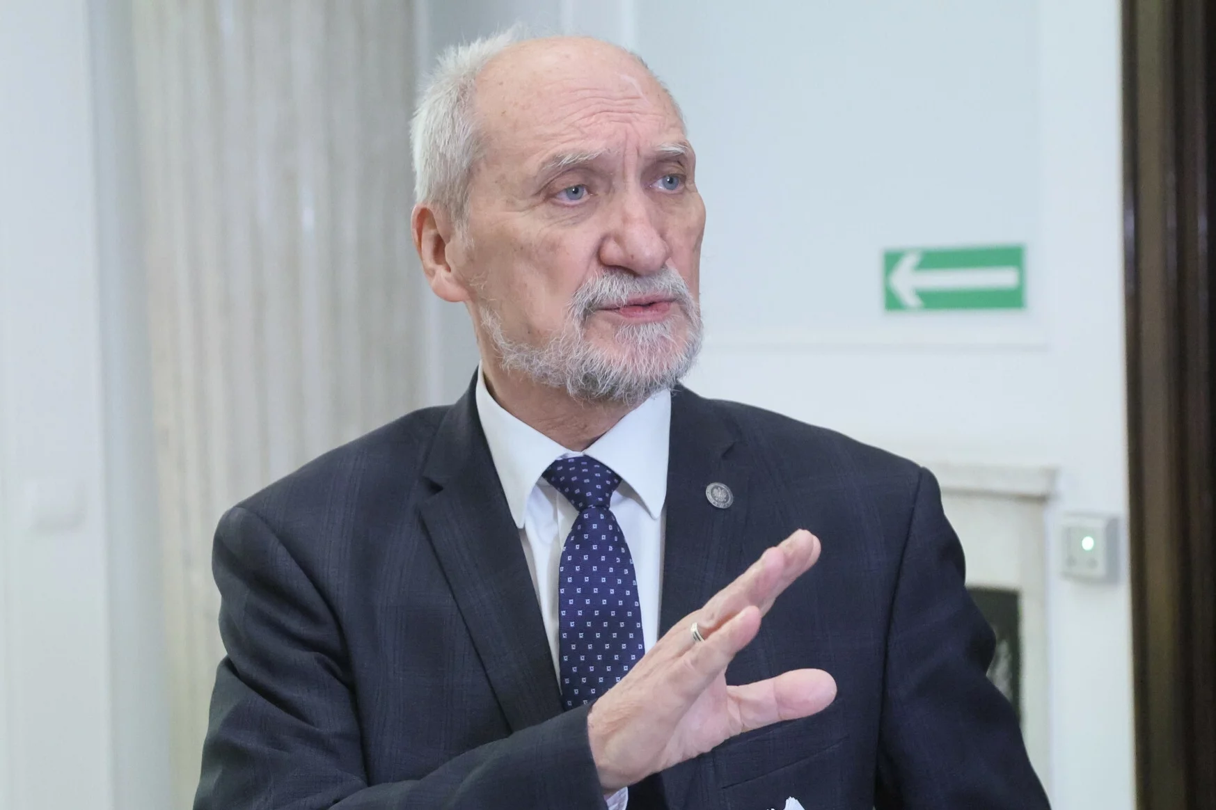 Przeszukania u byłego członka podkomisji Macierewicza. Takie są szczegóły
