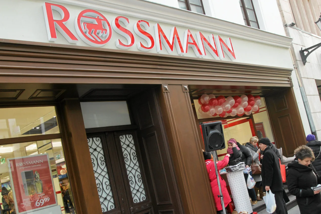 Rossmann – masełko, które zmywa wodoodporny makijaż. Kosztuje 14 zł Rossmann – masełko, które zmywa wodoodporny makijaż. Kosztuje 14 zł