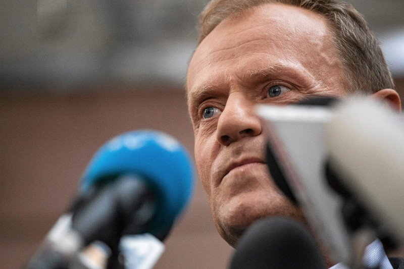 Donald Tusk wypowiedział się na swoim Twitterze na temat ataków w Syrii przeprowadzonych przez USA, Francję i Wielką Brytanię.