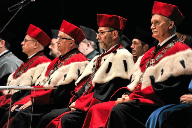 Politechnika Rzeszowska zamierza walczyć ze ściągającymi studentami