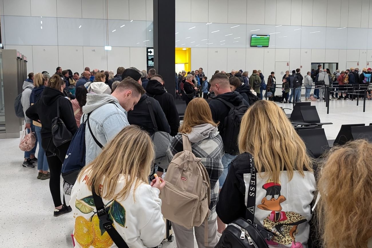 Koniec z dopłacaniem za dodatkowy bagaż. Zdradzam 3 sposoby na idealne pakowanie