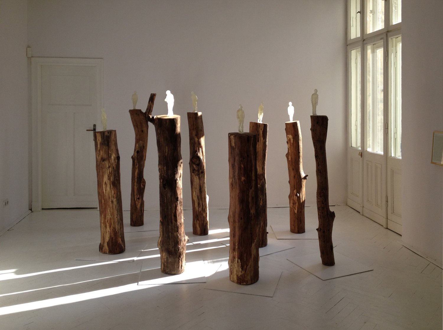 Zuzanna Janin
"SIEDMIU OJCÓW / SEVEN FATHERS", 2014
dąb, żywica epoksydowa, ołówek, bibułka / oak, epoxy resin, pensil, tissue paper