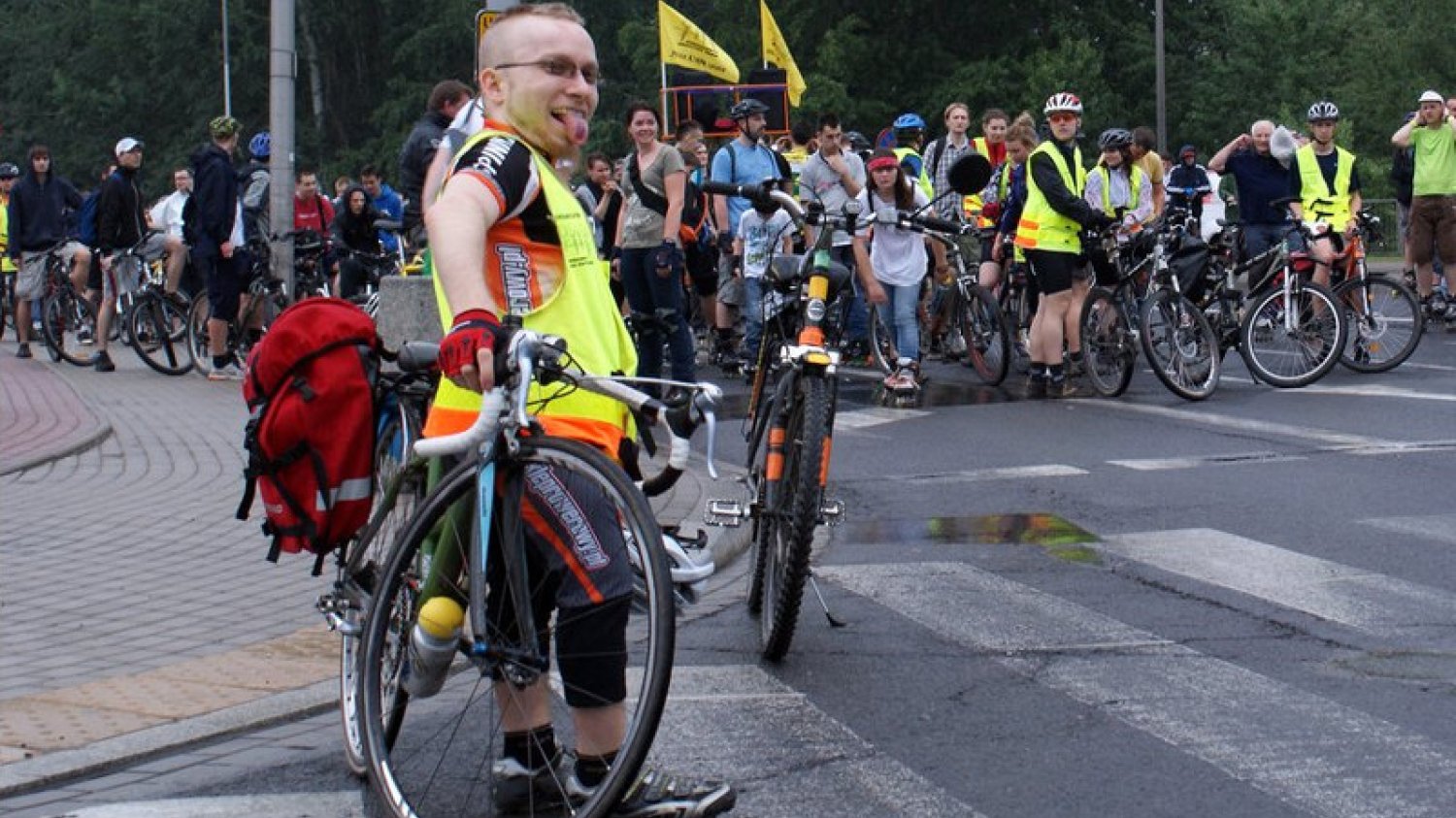 Na zdjęciu Krzysztof Lach. Obywatele kompaktowi. "Osoby niskiego wzrostu nie są jakimiś dziwolągami i kosmitami"