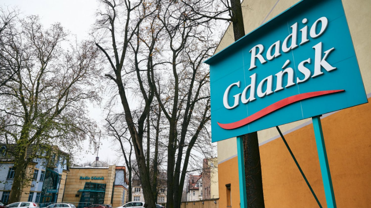 Dyrektor programowy Radia Gdańsk Mariusz Roman wysłał o 3 w nocy maila z "wnioskiem" o zwolnienie dwóch doświadczonych dziennikarzy.