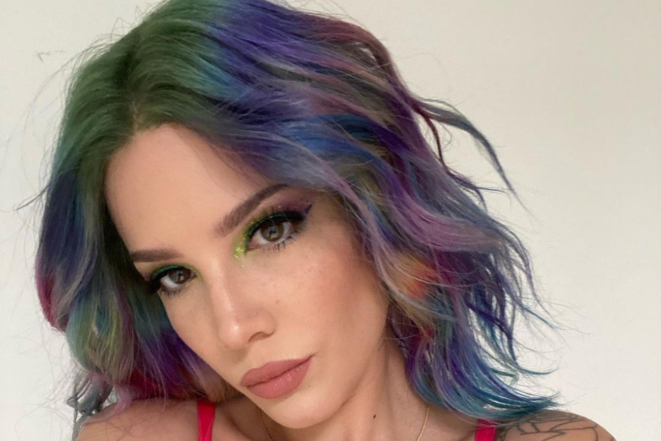 Halsey urodziła pierwsze dziecko! Ujawniła imię bobasa, ale nie zdradziła płci