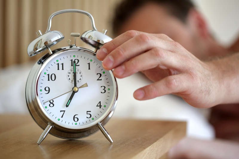 Zmiana czasu z letniego na zimowy 2014. W nocy z soboty na niedzielę 25 października śpimy o godzinę dłużej