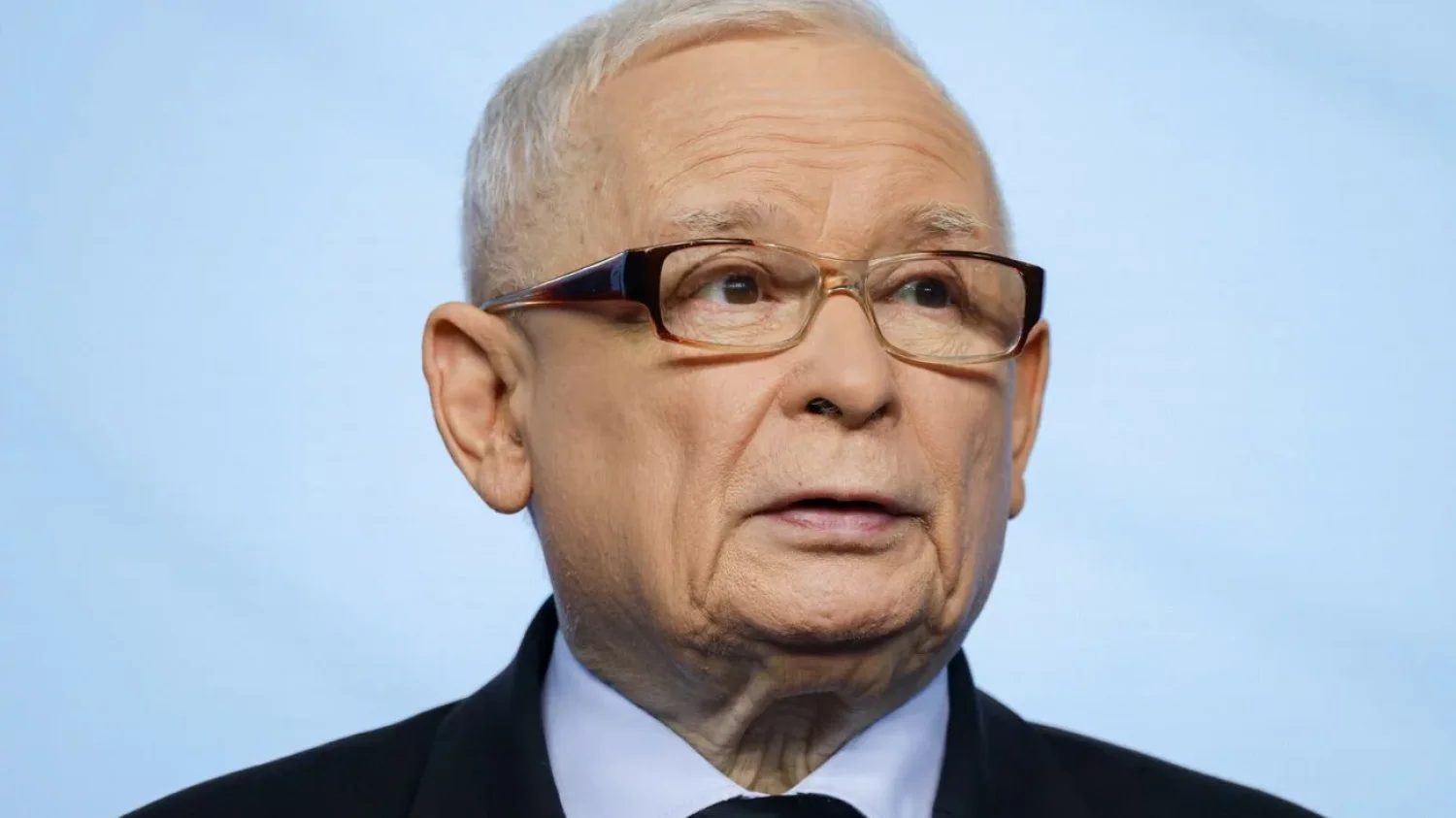 Jarosław Kaczyński, prezes PiS, trafił do szpitala. Jarosław Kaczyński, prezes PiS, trafił do szpitala.