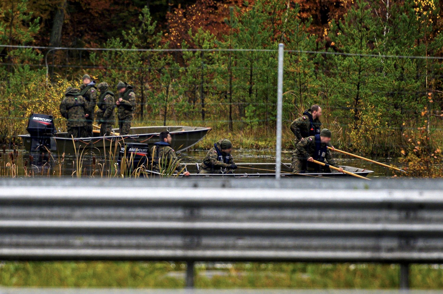 Poszukiwania Grzegorza Borysa w zbiorniku wodnym Lepusz w Gdyni Poszukiwania Grzegorza Borysa w zbiorniku wodnym Lepusz w Gdyni