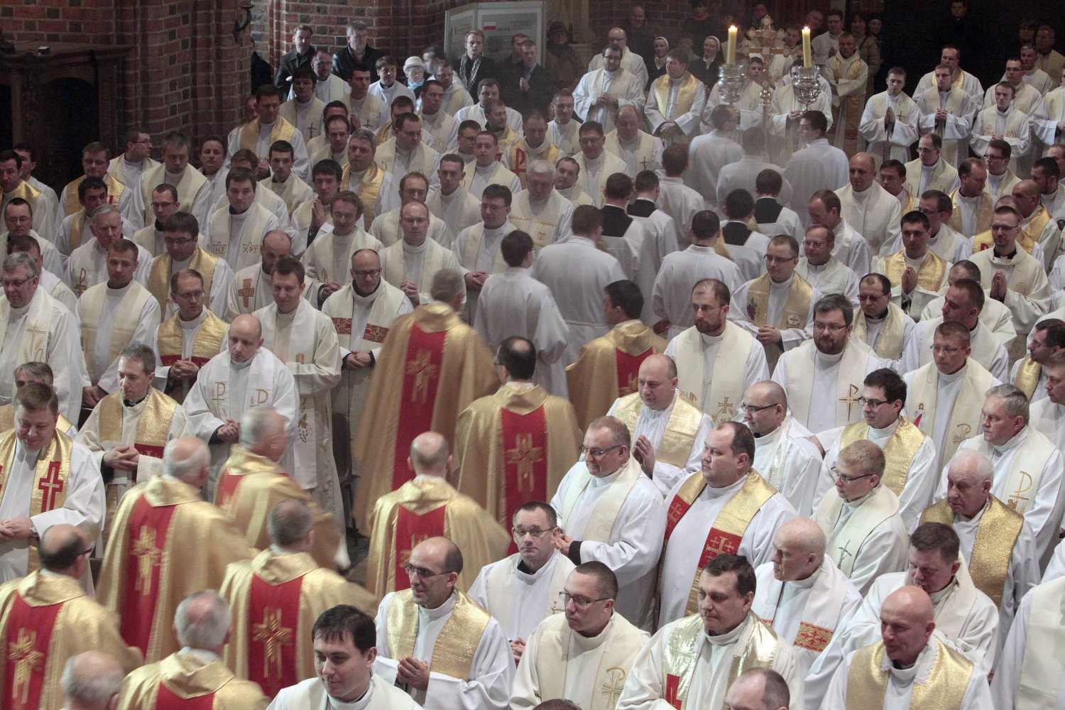 Msza z udziałem kapłanów diecezji poznańskiej w Wielki Czwartek