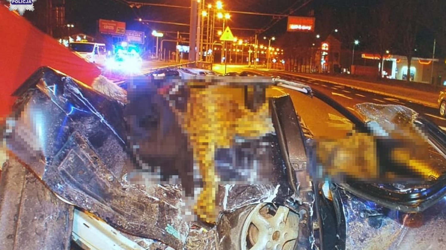 W wyniku tragicznego wypadku zmarło troje nastolatków.