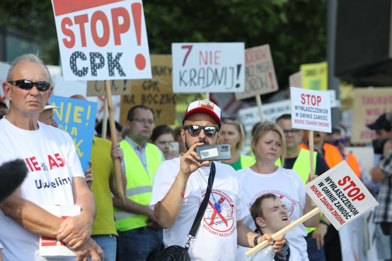 Protesty przeciw CPK.