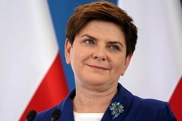 Broszki są znakiem rozpoznawczym premier Beaty Szydło