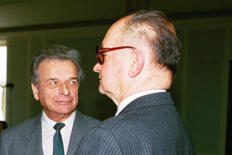 Czesław Kiszczak oraz Wojciech Jaruzelski nie są jedynymi generałami, którzy na mocy ustawy degradacyjnej mają stracić swoje stopnie wojskowe.