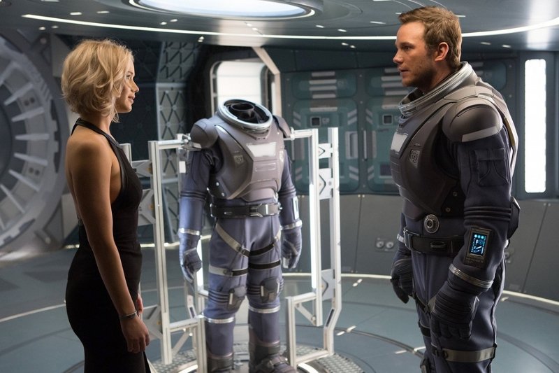 Prócz duetu Lawrence-Pratt i Michaela Sheena na ekranie zobaczymy gwiazdę "Matrixa", Laurence'a Fishburne'a.