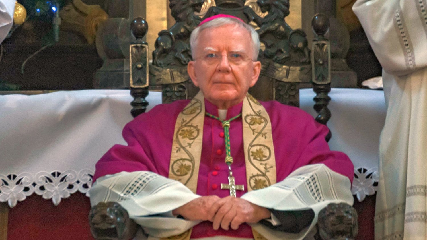 Rzymski policzek dla abp. Jędraszewskiego. Watykan przywraca usuniętego księdza