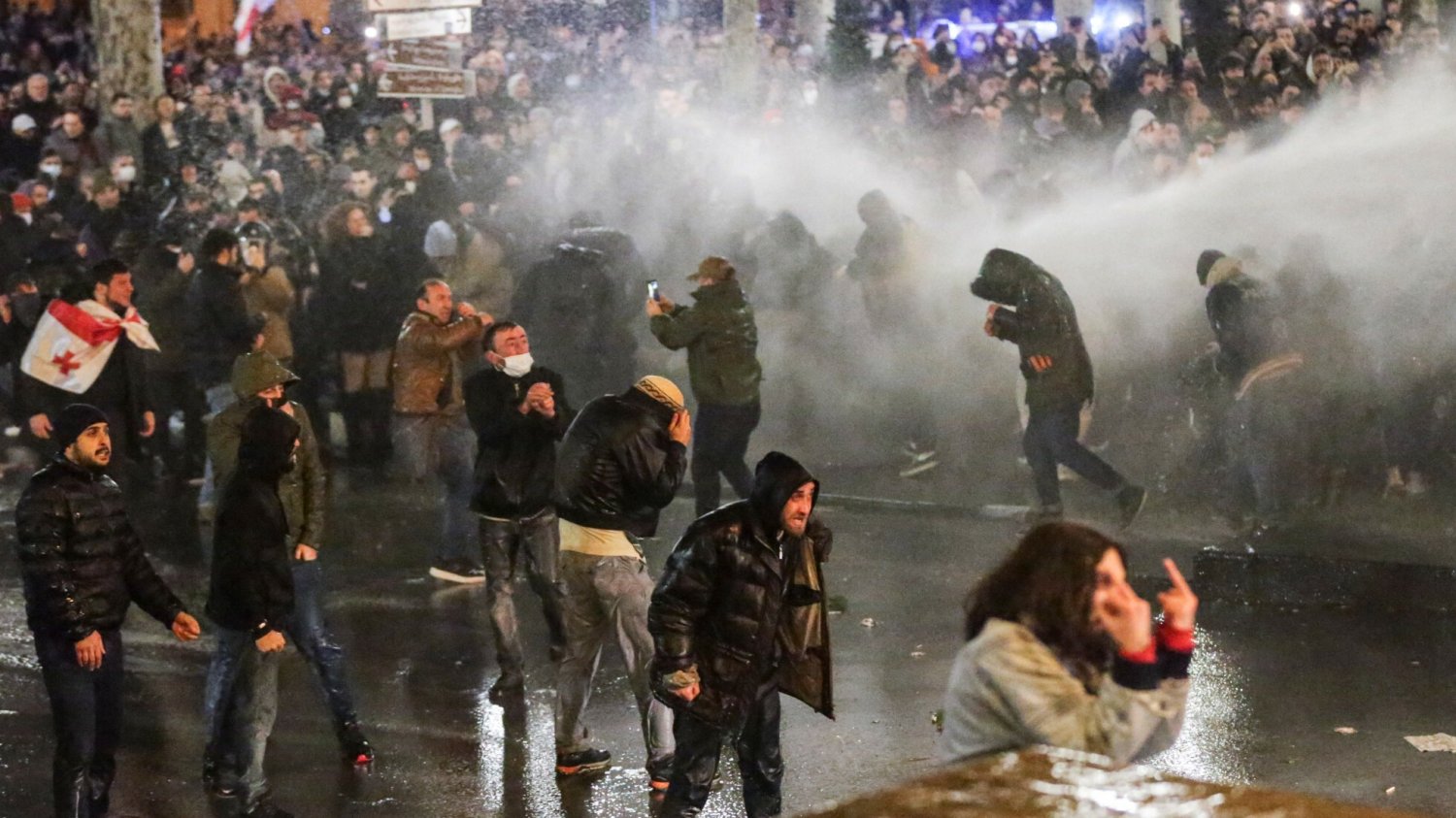 Na ulicach Tbilisi wybuchły masowe protesty.