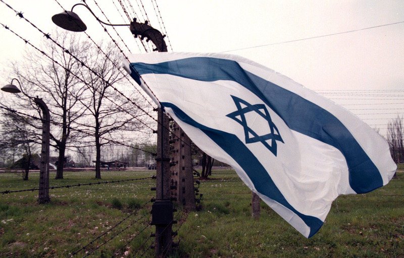 "Jerusalem Post" podaje, że jedna z komisji izraelskiego Knesetu wezwała polskie władze do cofnięcia nowelizacji ustawy o IPN.