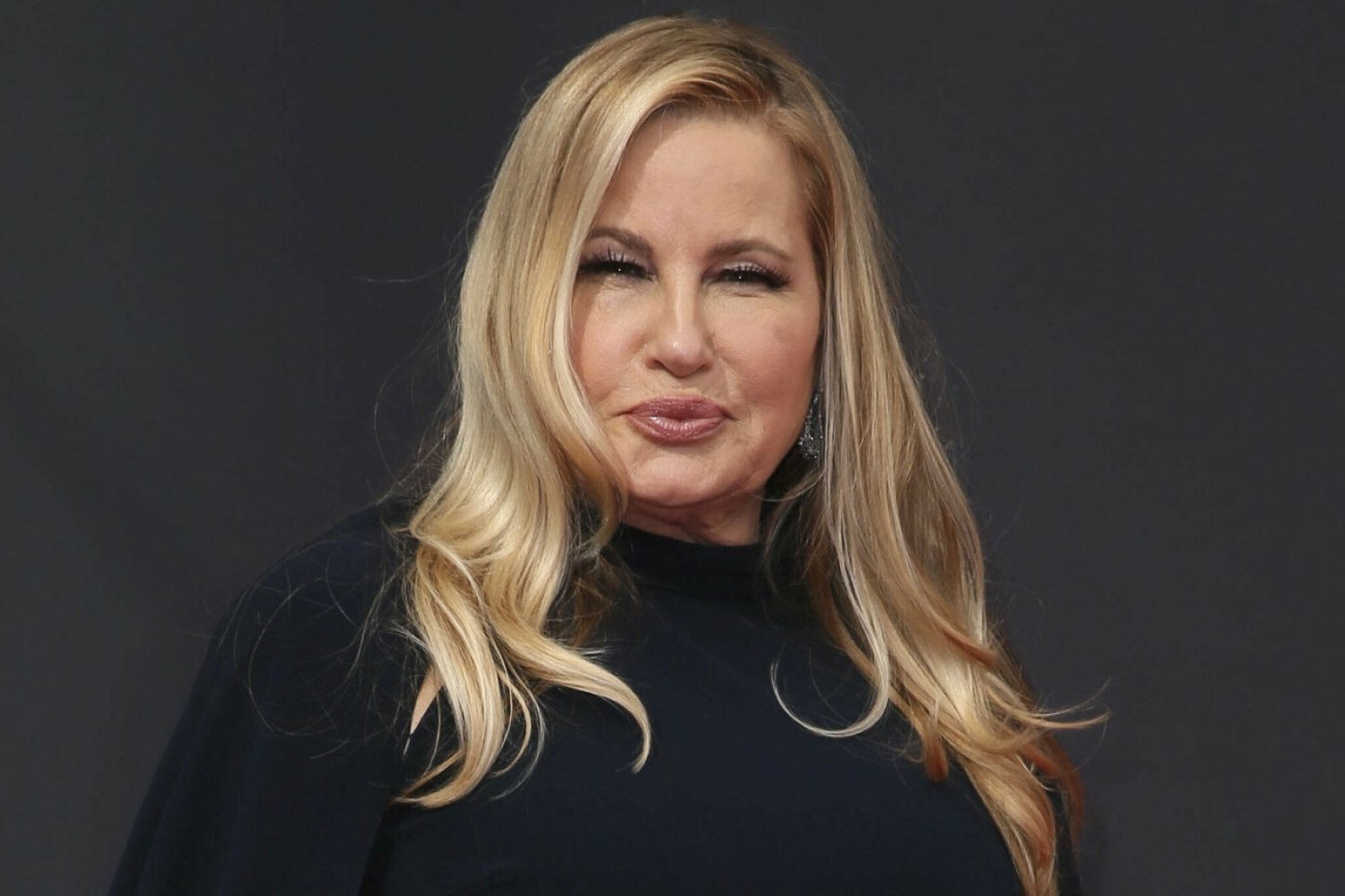Jennifer Coolidge powiedziała, że wcześniejsze słowa dotyczące seksu z 200 mężczyznami były przesadzone.