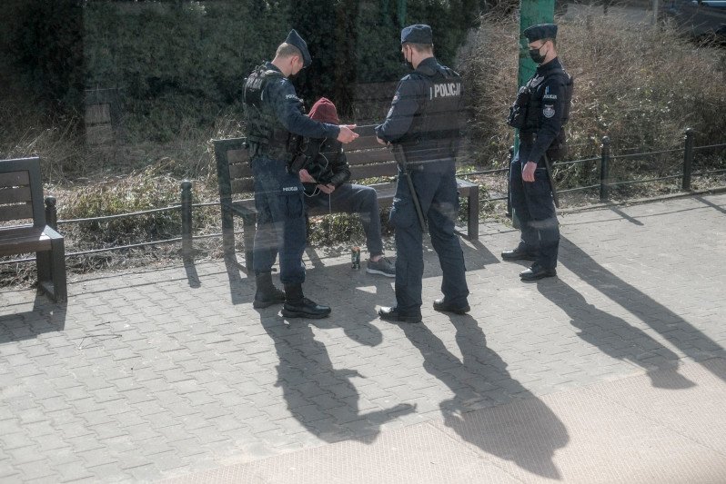 Urodziny 14-latki w Częstochowie. Impreza zakończyła się interwencją służb.