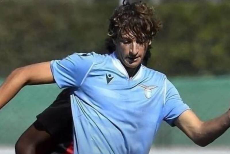 Romano Floriani Mussolini, prawnuk Benito Mussoliniego, podpisał kontrakt z Lazio Rzym.