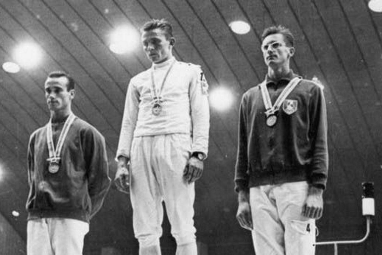 Egon Franke na najwyższym stopniu podium w Tokio. Mistrz zmarł w Turynie w wieku 86 lat