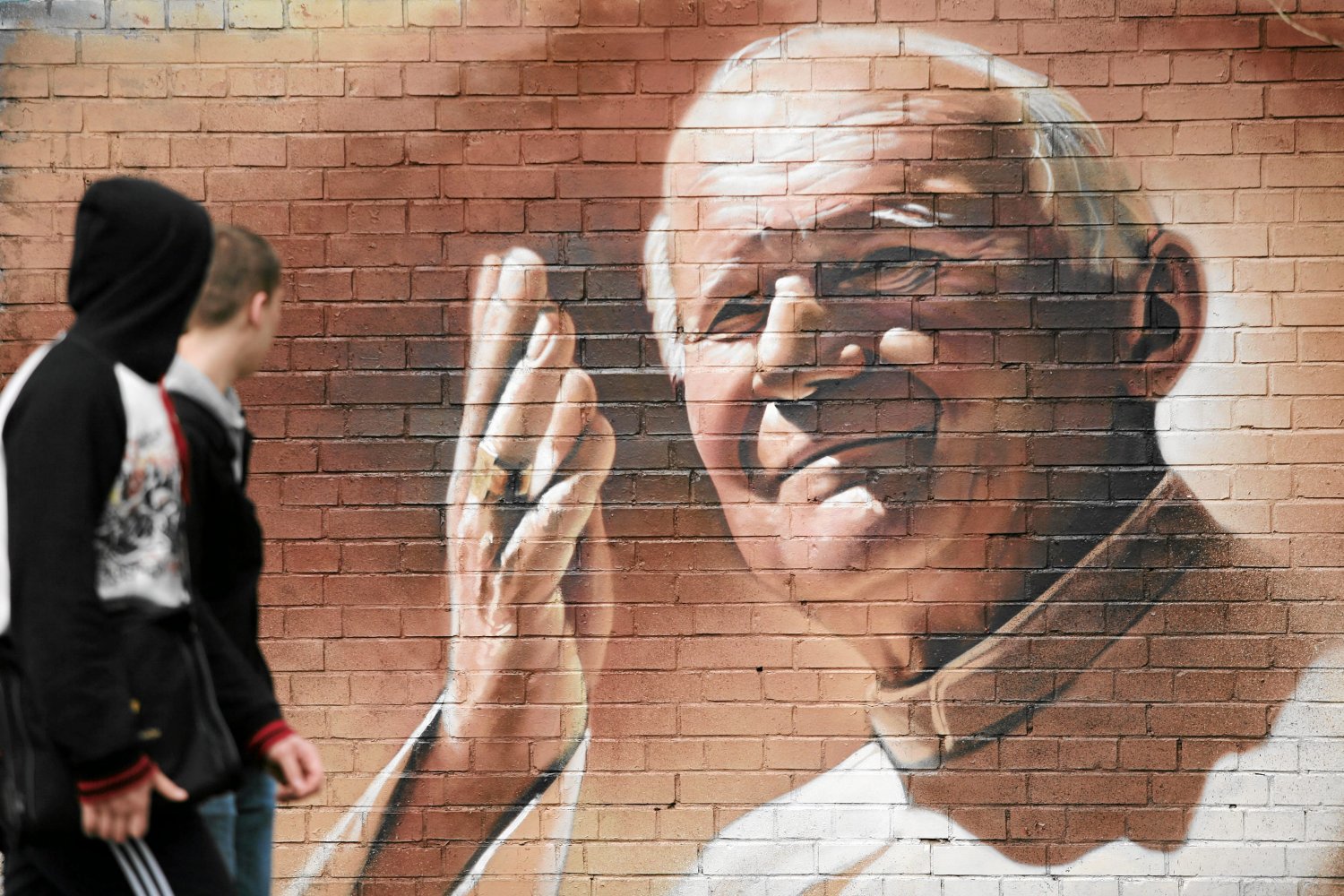 Graffitti przedstawiające Jana Pawła II autorstwa Jerzego Rojkowskiego