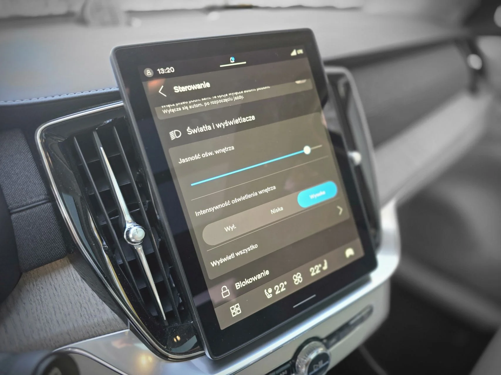 Nowe Volvo XC90 T8 plug-in hybrid Nowe Volvo XC90 T8 plug-in hybrid