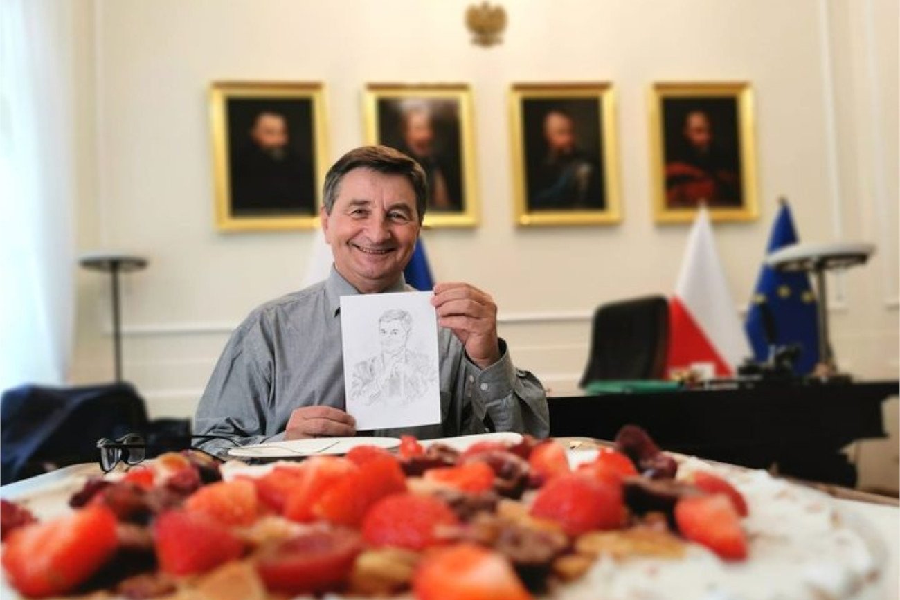 Marek Kuchciński złożył życzenia sobie?