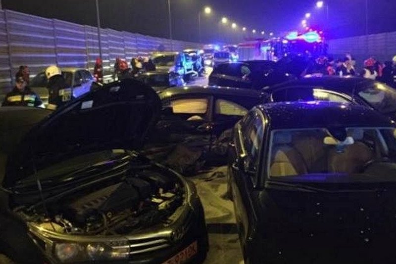 W karambolu pod Toruniem zderzyło się 8 aut w tym dwa rządowe BMW
