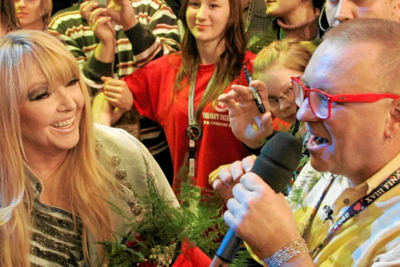 Jurek Owsiak zaprasza Marylę Rodowicz na Woodstock.