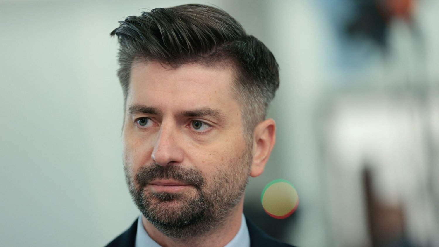 Krzysztof Śmiszek przerwał milczenie. Tak europoseł mówi o swojej chorobie. Krzysztof Śmiszek.