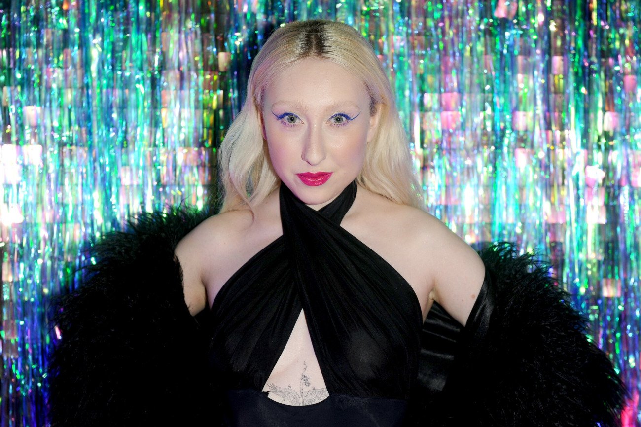 Nasz ekspert ocenia występ Luny na żywo w Londynie.