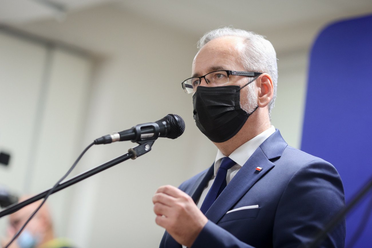 Adam Niedzielski zdradził działania rządu na IV falę pandemii.