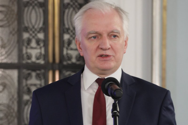 Jarosław Gowin wulgarnie odpowiedział krytykom.
