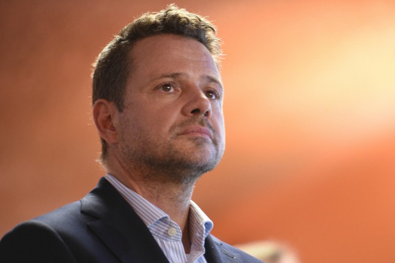 Rafał Trzaskowski apeluje: "Uważajcie na siebie i nie lekceważcie COVID-u".