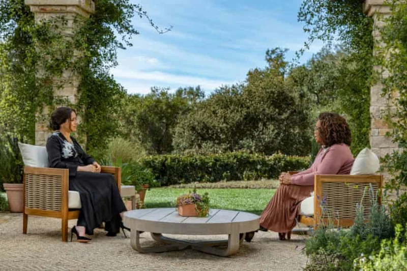 Fotele, na których siedział Książę Harry, Meghan Markle oraz Oprah Winfrey podczas wywiadu, wyprzedały się błyskawicznie.