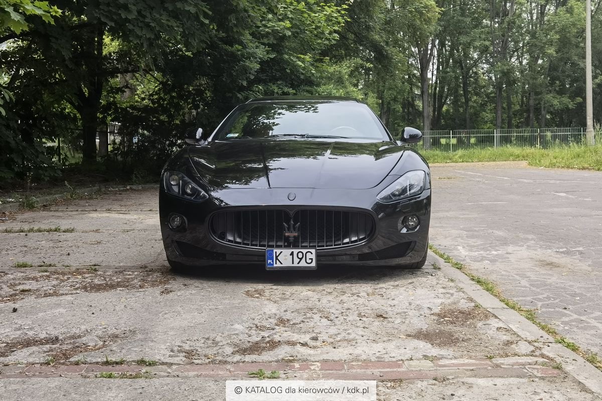 Maserati GranTurismo S 4.7 V8 450 KM