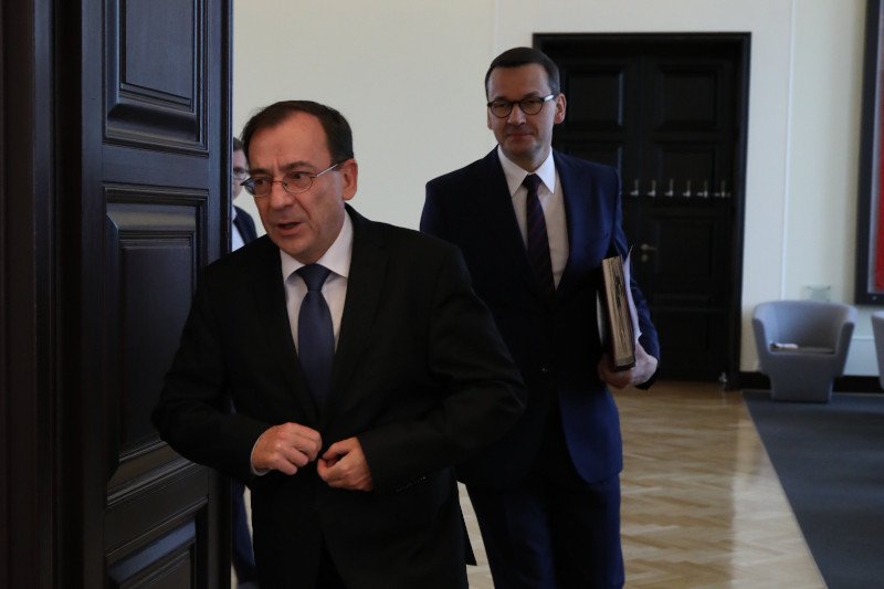 Mateusz Morawiecki powierzył Mariuszowi Kamińskiemu tekę szefa MSWiA.