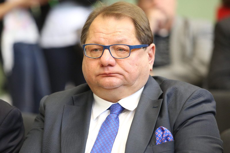 Ryszard Kalisz zrezygnował z ubiegania się o prezydenturę i dziś, w obliczu słabości lewicy i jej kandydatów, widzimy, że popełnił błąd.