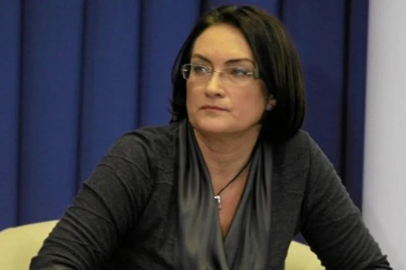 Nowe senator z PiS Izabela Kloc. PiS wygra z PO w wyborach do senatu. Choć frekwencja była fatalna to i tak był problem z liczeniem głosów