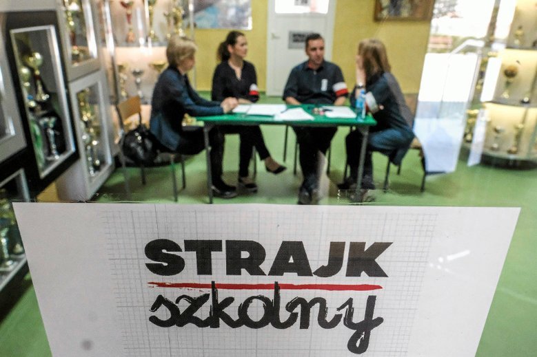 Polonistka Sylwia Winiarska zdradziła, dlaczego będzie strajkować. W liście otwartym opisała pracę nauczyciela.