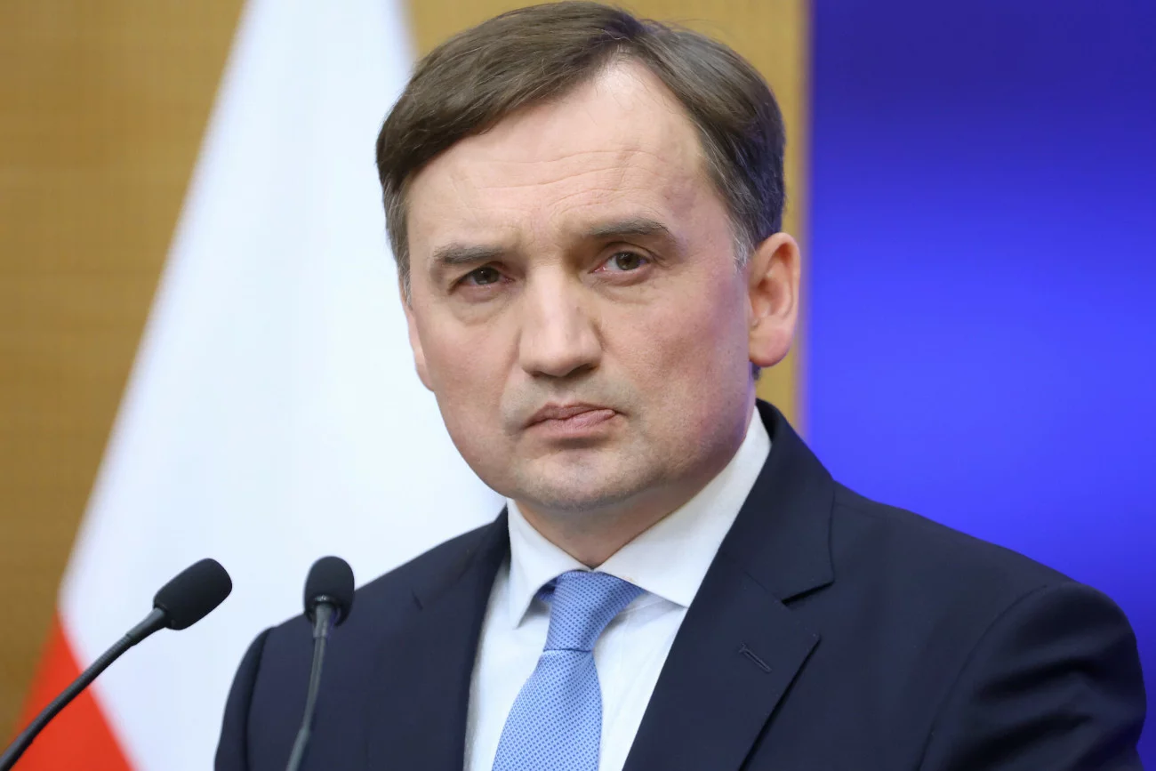 Politycy czterech partii opozycyjnych - KO, Lewicy, PSL i Polski 2050 - złożyli wspólny wniosek o wotum nieufności dla Zbigniewa Ziobry.