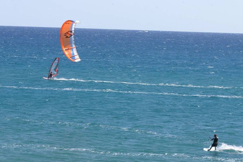 Kitesurfer