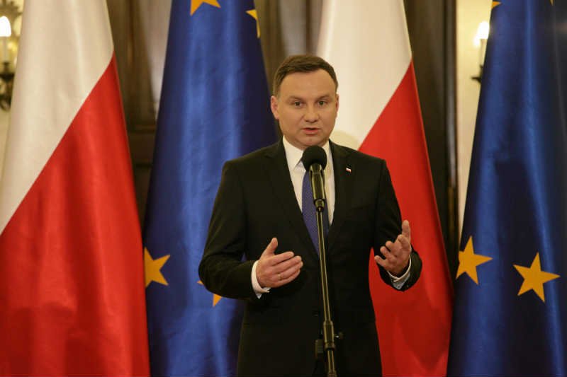 Andrzej Duda wziął się za pouczanie dziennikarzy.