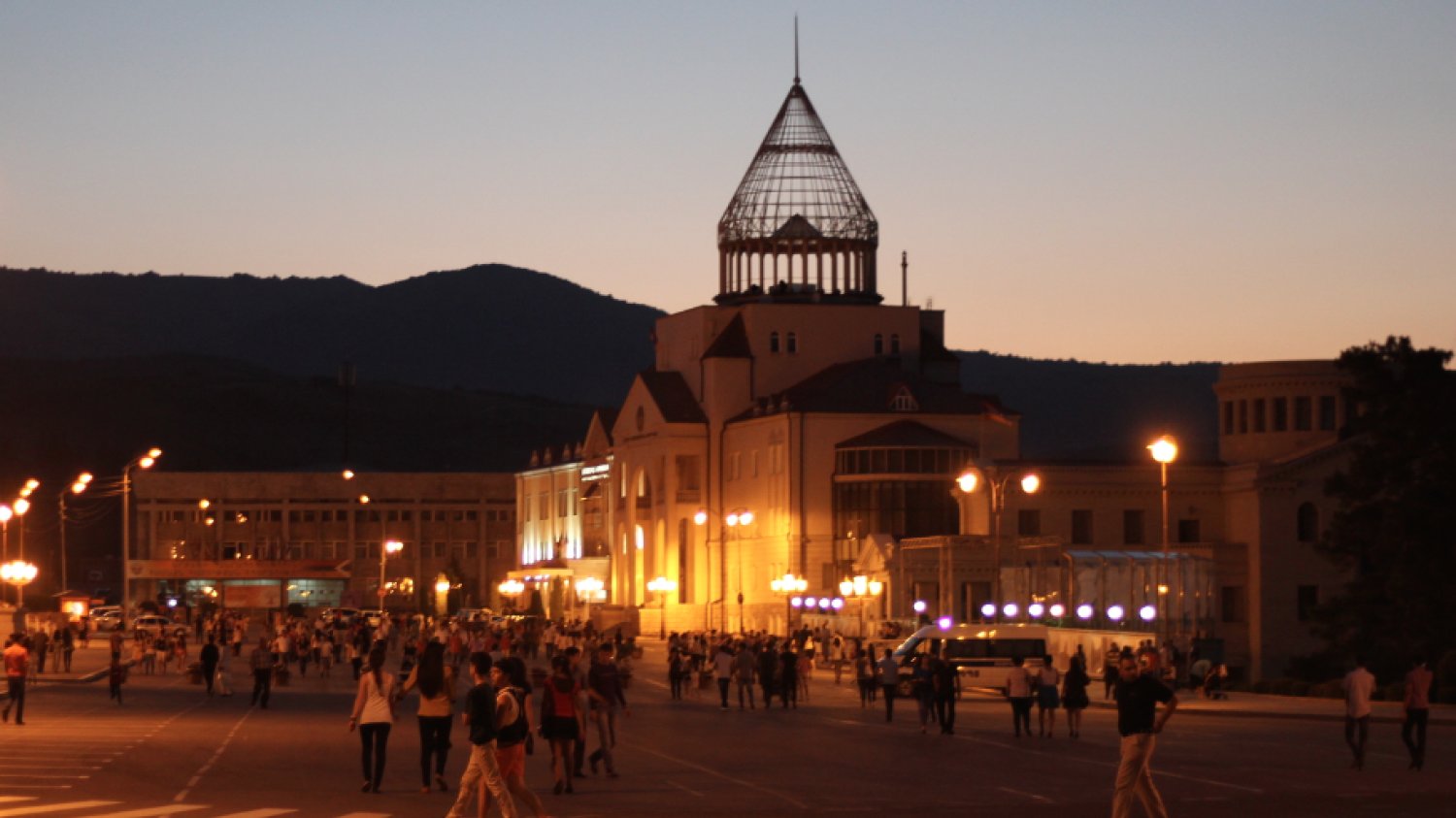 Stepanakert (azer. Xankəndi) – największe miasto i stolica separatystycznej Republiki Górskiego Karabachu / materiały autora